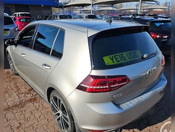 Used Volkswagen Golf 2016 for sale - 77950349: Photo