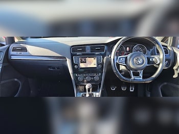 Used Volkswagen Golf 2016 for sale - 77950349: Photo