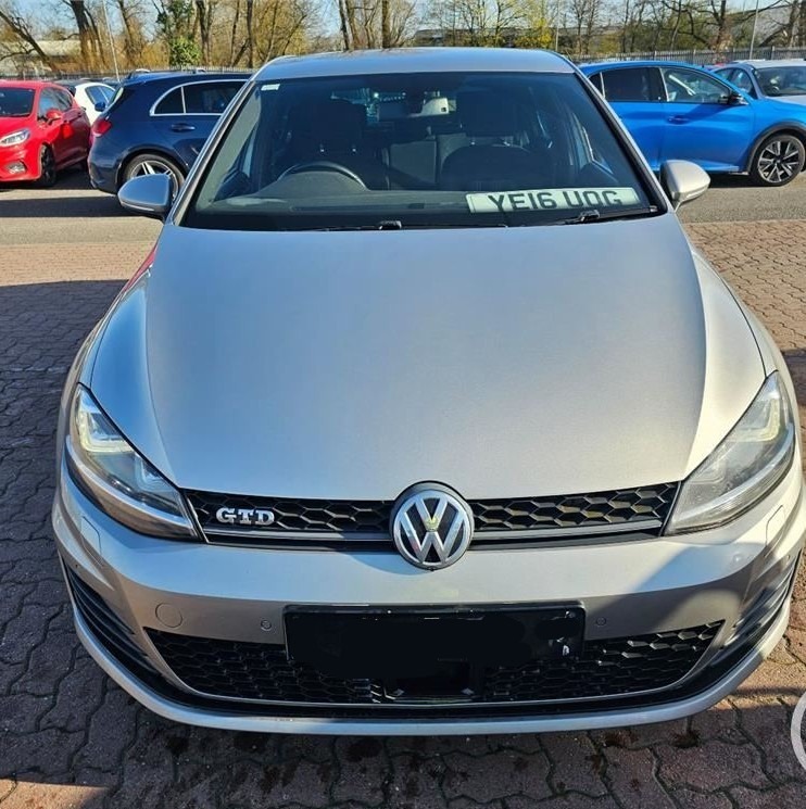 Used Volkswagen Golf 2016 for sale - 77950349: Photo 4