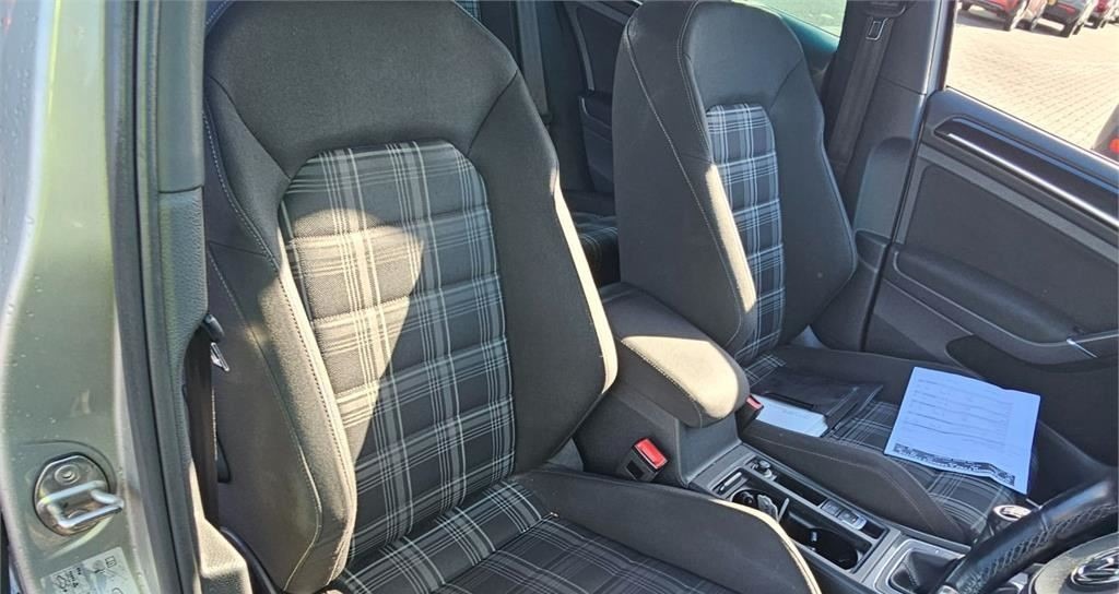 Used Volkswagen Golf 2016 for sale - 77950349: Photo 7