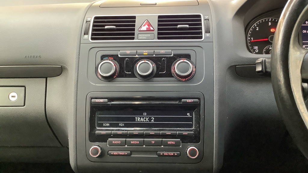 Used Volkswagen Touran 2015 for sale - 76625581: Photo 7