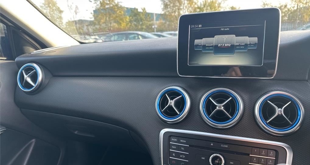 Used Mercedes-Benz A-Class 2015 for sale - 76426801: Photo 4