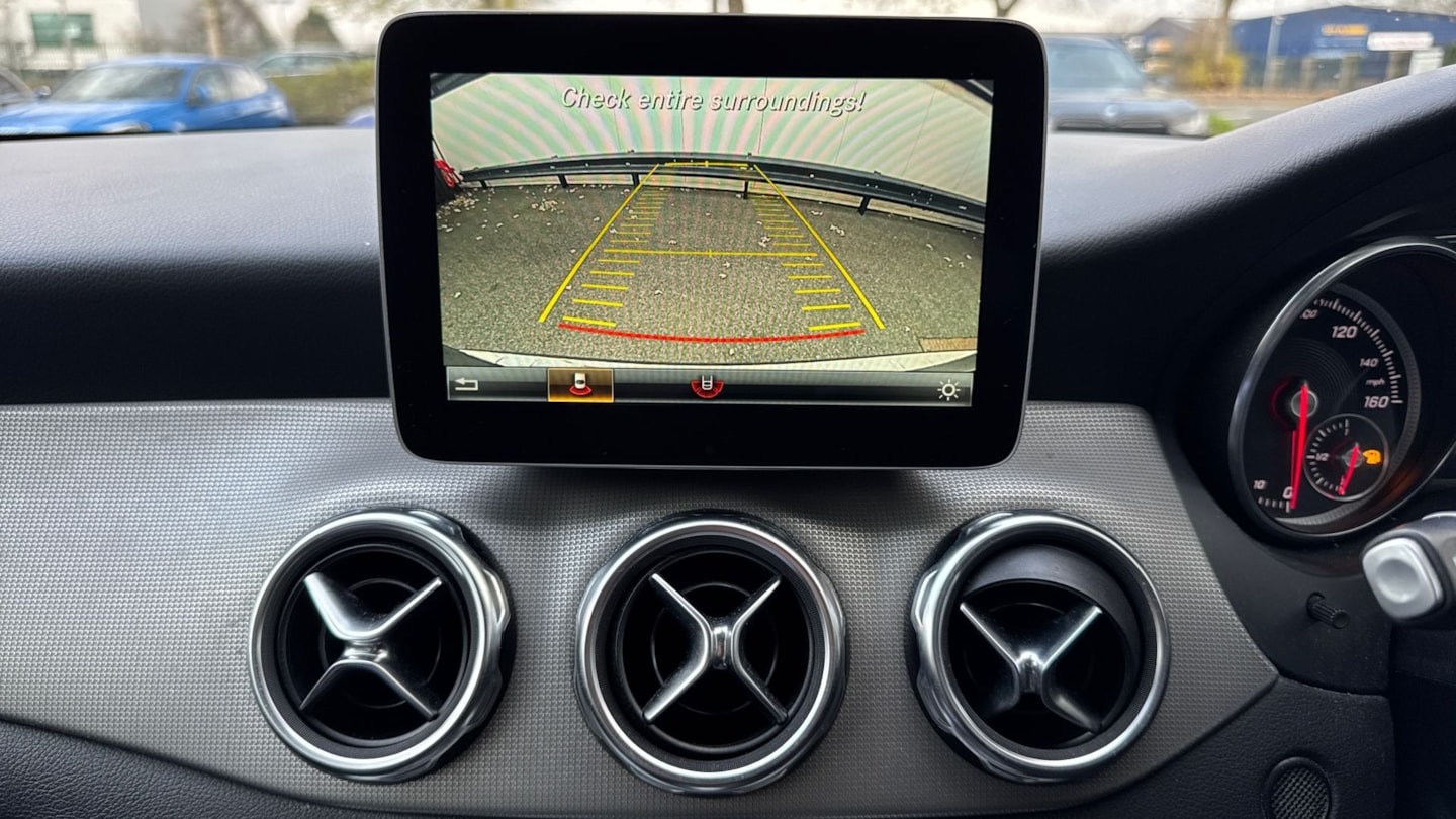 Used Mercedes-Benz GLA 2017 for sale - 76663726: Photo 4