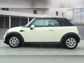 Used MINI Convertible 2015 for sale - 76932381: Photo
