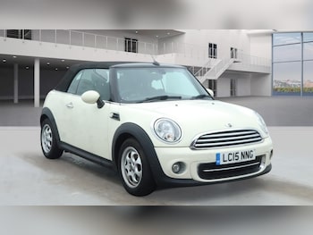 Used MINI Convertible 2015 for sale - 76932381: Photo