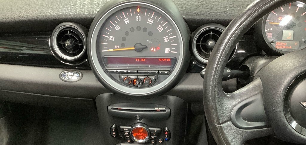 Used MINI Convertible 2015 for sale - 76932381: Photo 9