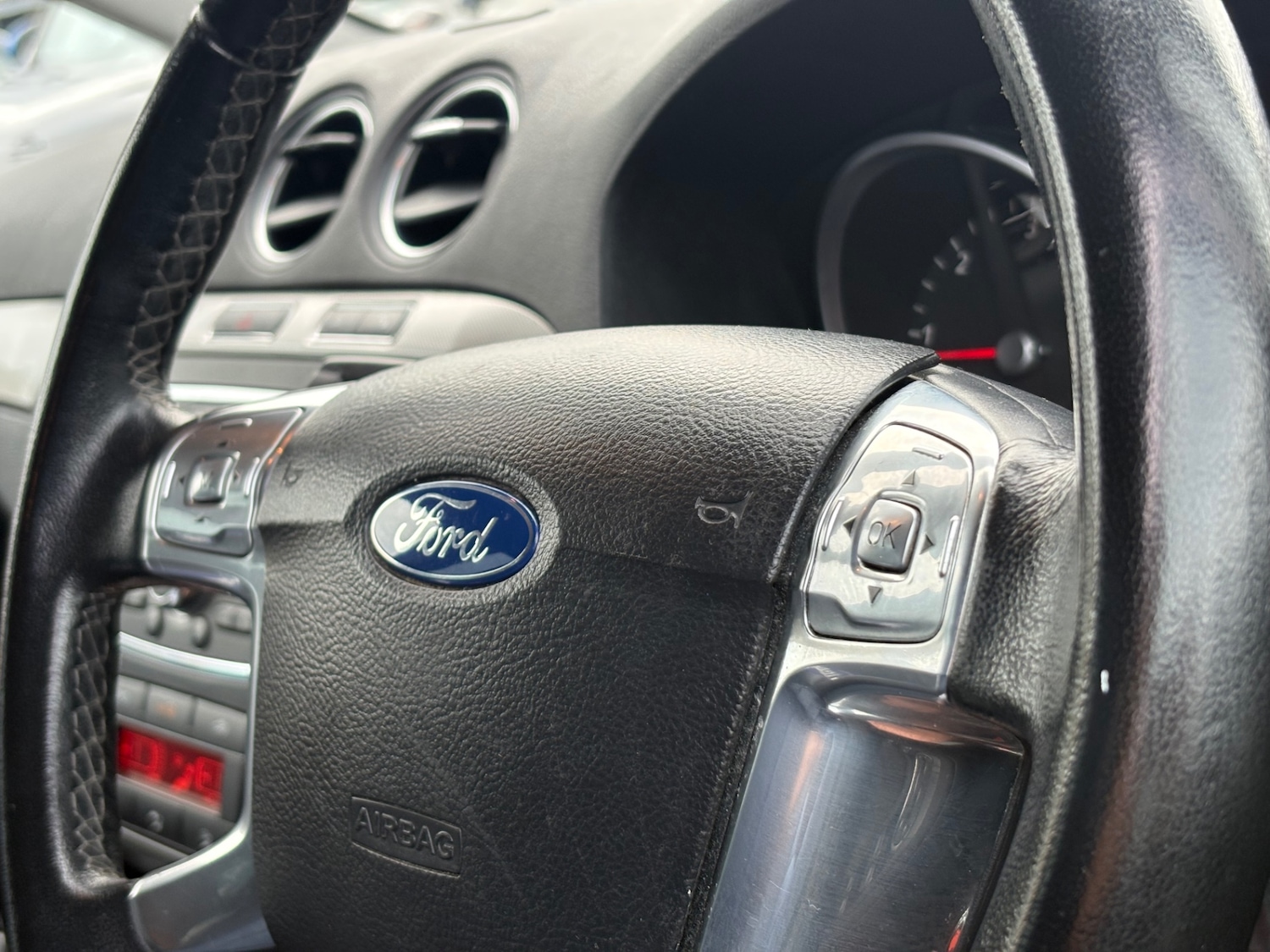 Used Ford Galaxy 2012 for sale - 77530372: Photo 16