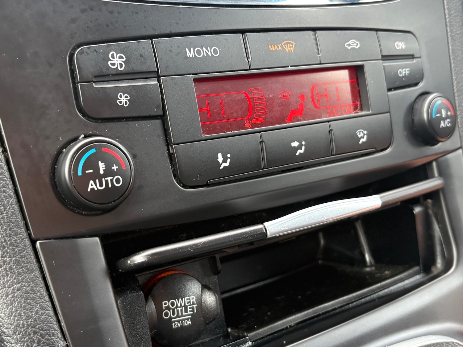 Used Ford Galaxy 2012 for sale - 77530372: Photo 18