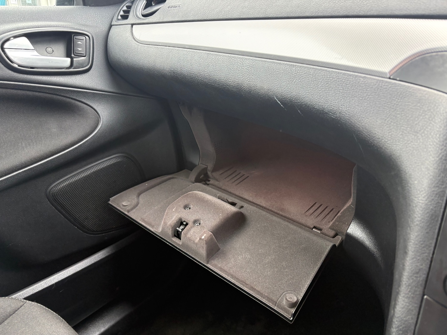 Used Ford Galaxy 2012 for sale - 77530372: Photo 23