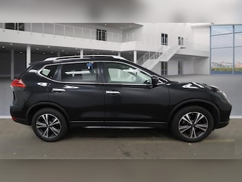 Used Nissan X-Trail 2018 for sale - 76404470: Photo