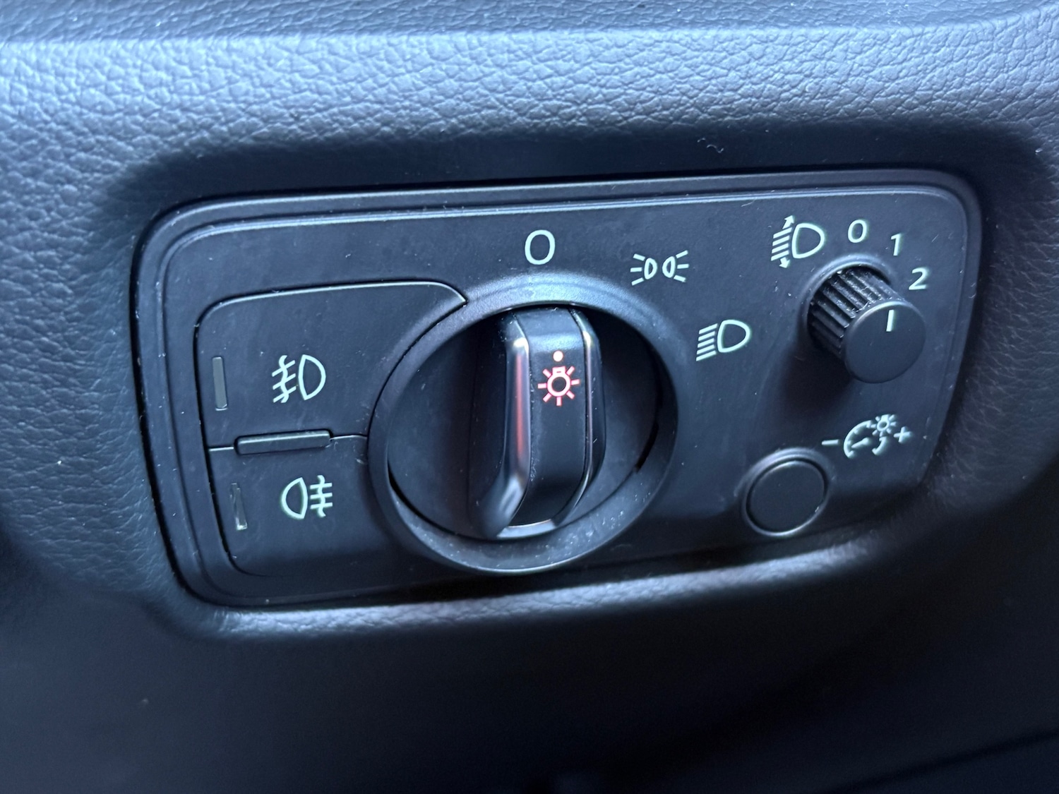 Used Audi A3 2014 for sale - 76578187: Photo 30