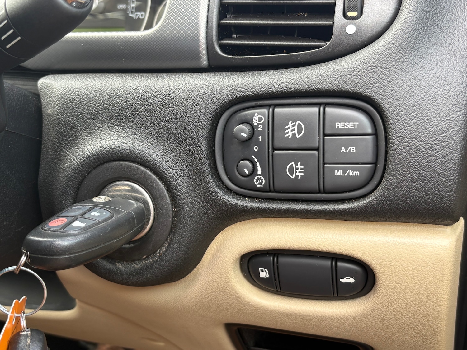 Used Jaguar S-Type 2007 for sale - 77980825: Photo 12