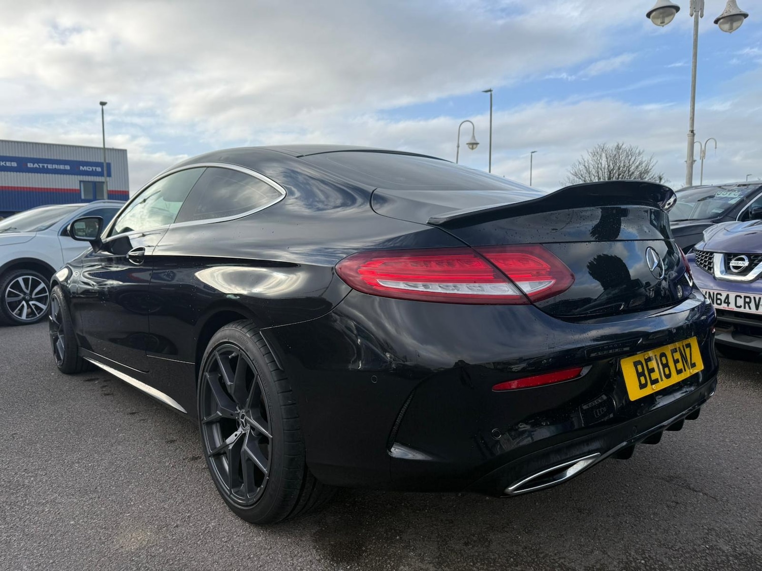 Used Mercedes-Benz C Class 2018 for sale - 78045890: Photo 2