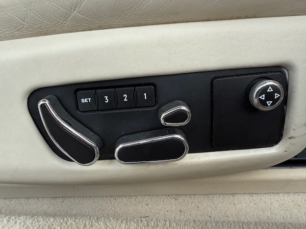 Used Bentley Continental 2012 for sale - 73263552: Photo 21