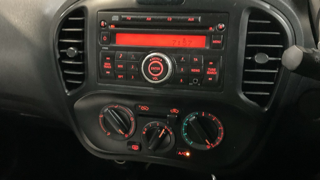 Used Nissan Juke 2015 for sale - 77168040: Photo 4