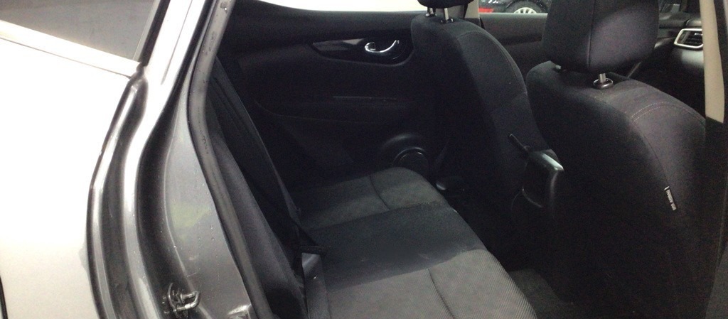 Used Nissan Qashqai 2015 for sale - 77088273: Photo 10