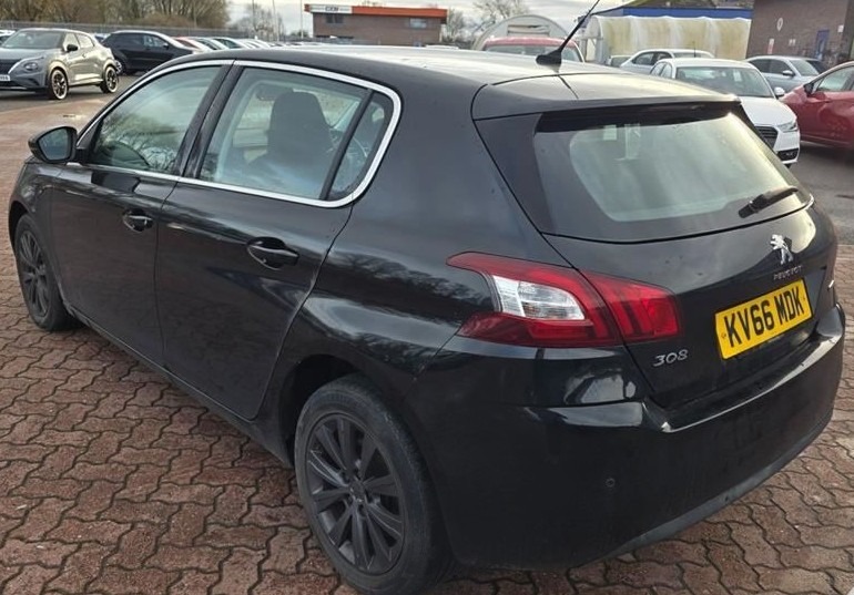 Used Peugeot 308 2016 for sale - 76969817: Photo 2