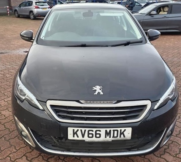 Used Peugeot 308 2016 for sale - 76969817: Photo 4