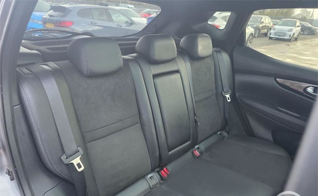 Used Nissan Qashqai 2017 for sale - 77542652: Photo 10