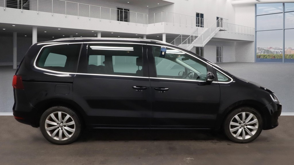 Used Volkswagen Sharan 2017 for sale - 76922397: Photo 1