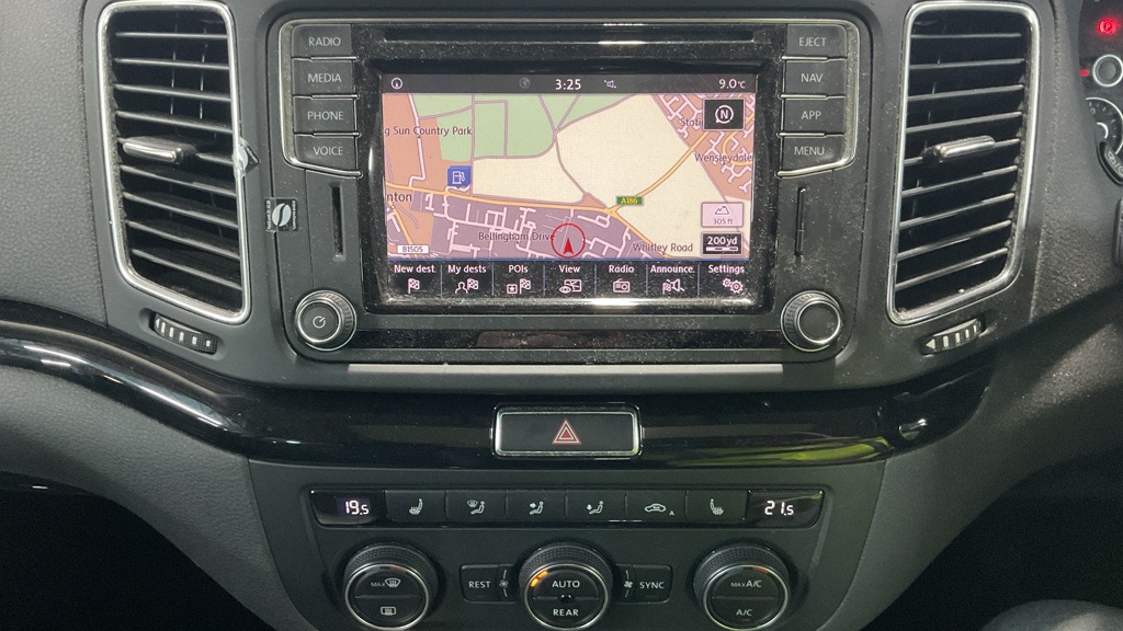 Used Volkswagen Sharan 2017 for sale - 76922397: Photo 3