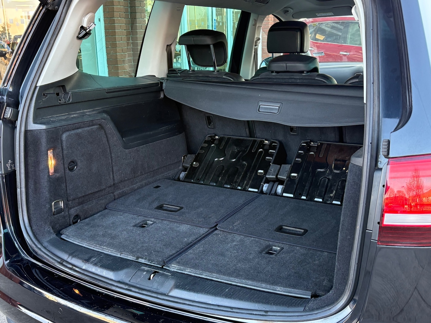 Used Volkswagen Sharan 2017 for sale - 76922397: Photo 32