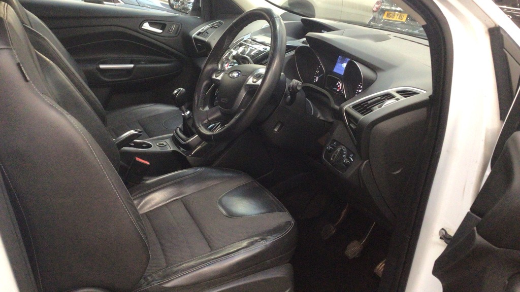 Used Ford Kuga 2013 for sale - 77168018: Photo 3