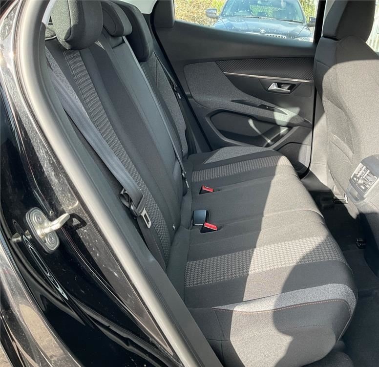 Used Peugeot 3008 2017 for sale - 77888502: Photo 8