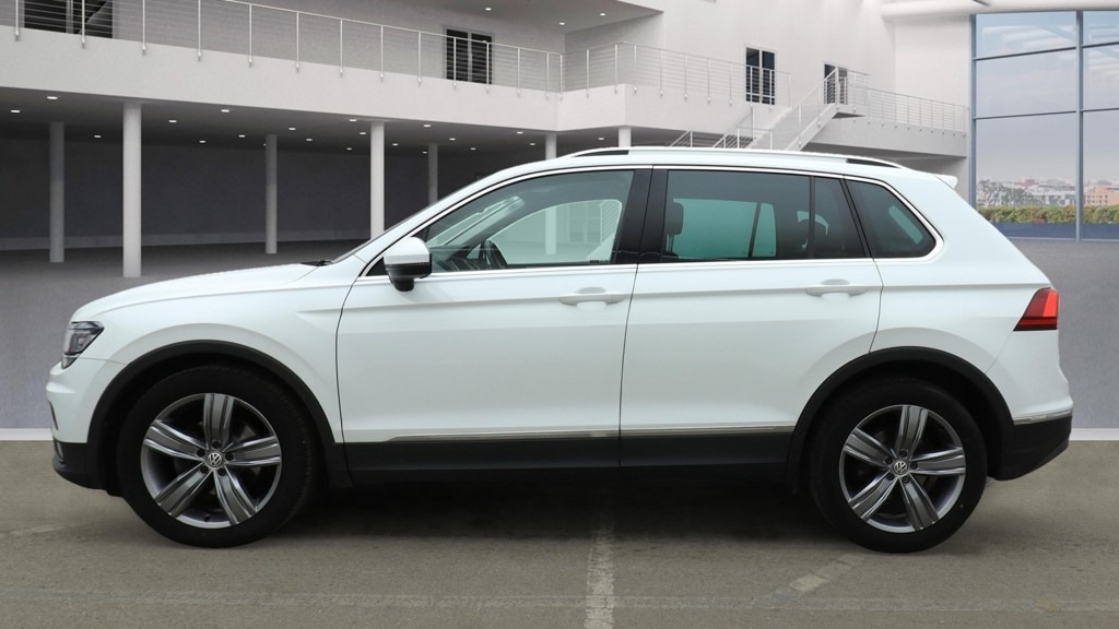 Used Volkswagen Tiguan 2018 for sale - 76940126: Photo 2