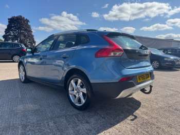 Used Volvo V40 2015 for sale - 75054392: Photo