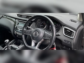 Used Nissan Qashqai 2018 for sale - 78894265: Photo