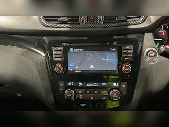 Used Nissan Qashqai 2017 for sale - 77490777: Photo