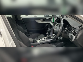 Used Audi A4 2017 for sale - 79500627: Photo