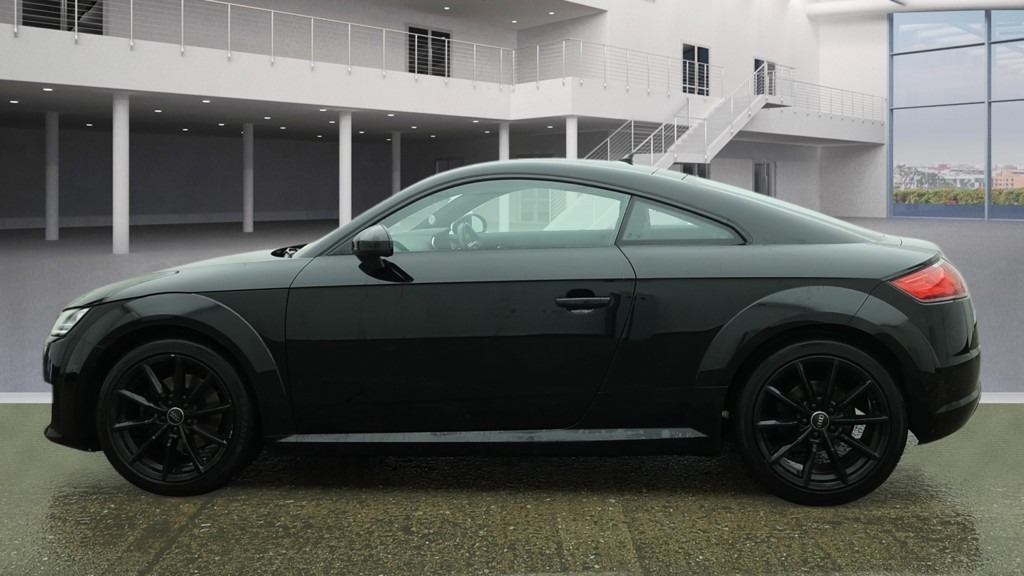 Used Audi TT 2017 for sale - 77418411: Photo 2