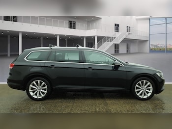 Used Volkswagen Passat 2016 for sale - 77449597: Photo