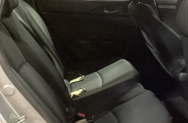 Used Honda Civic 2018 for sale - 76904720: Photo 10