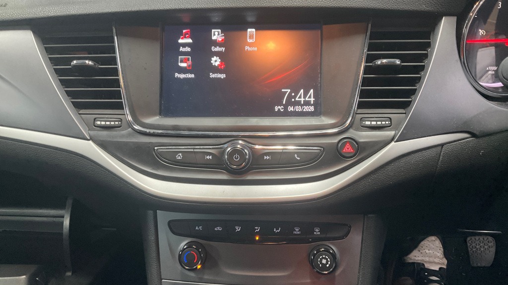 Used Vauxhall Astra 2018 for sale - 77962354: Photo 8