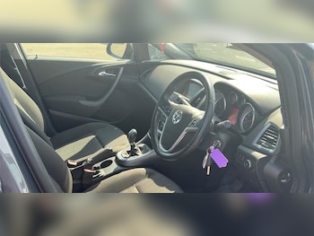 Used Vauxhall Astra 2015 for sale - 79217774: Photo