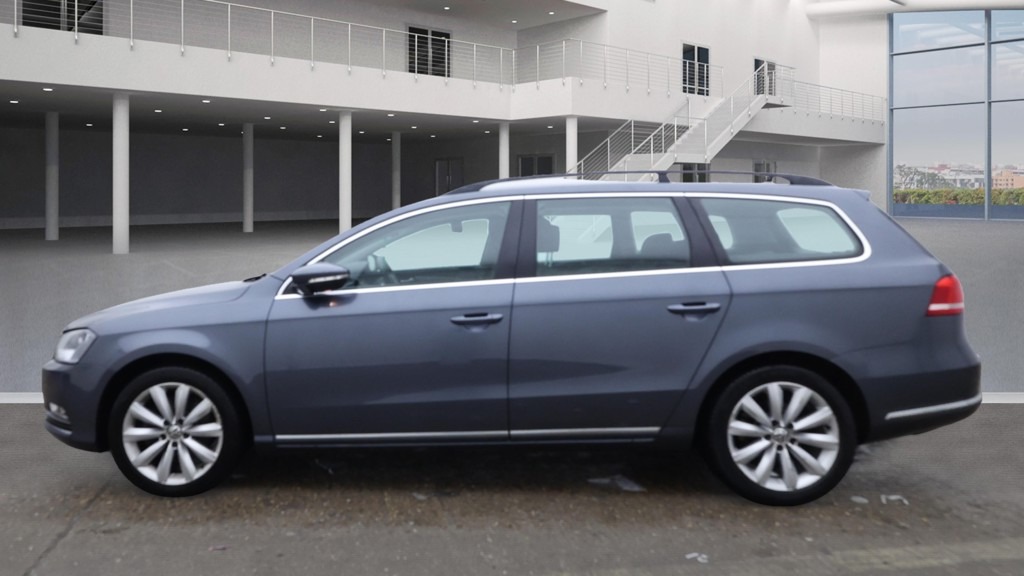 Used Volkswagen Passat 2013 for sale - 76652259: Photo 2