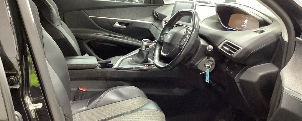 Used Peugeot 3008 2018 for sale - 76088449: Photo 8