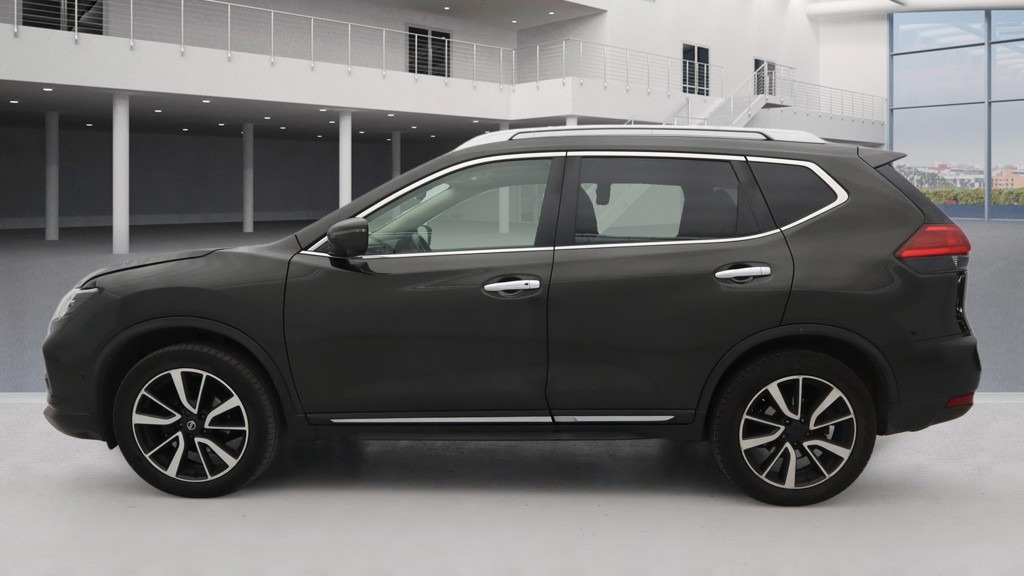 Used Nissan X-Trail 2017 for sale - 77114196: Photo 2