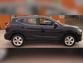 Nissan - Qashqai