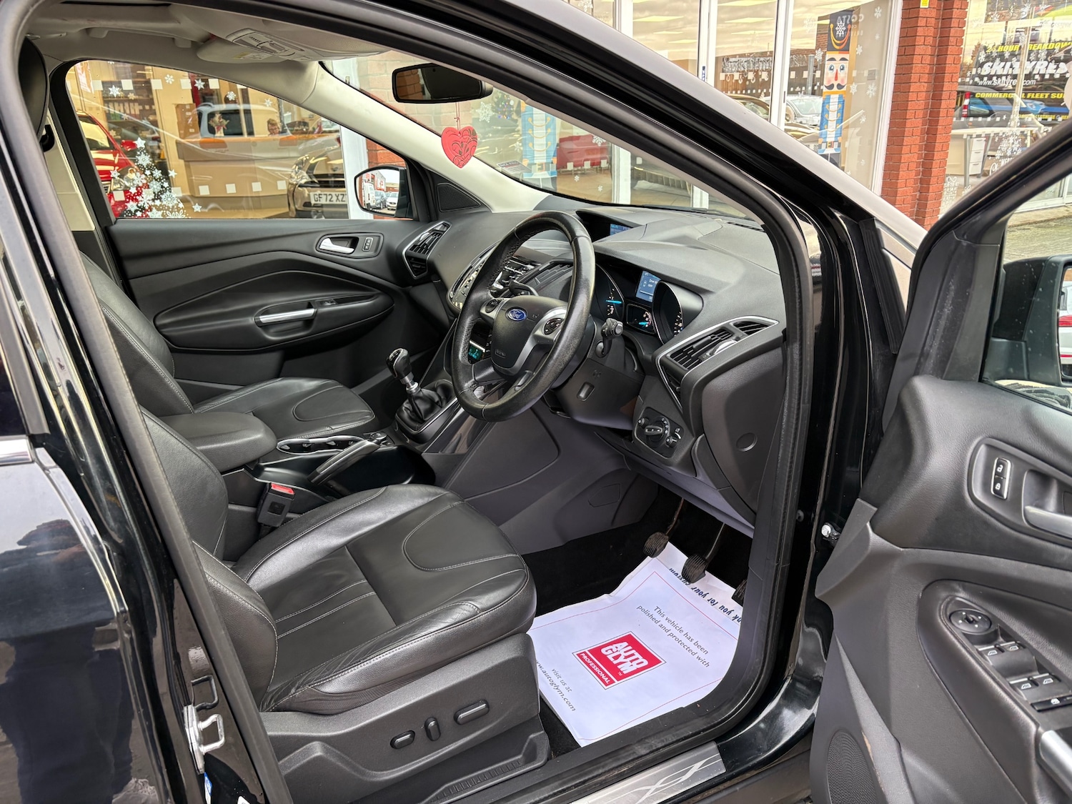 Used Ford Kuga 2015 for sale - 76566236: Photo 12