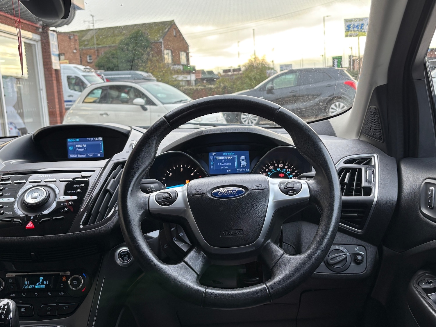 Used Ford Kuga 2015 for sale - 76566236: Photo 13