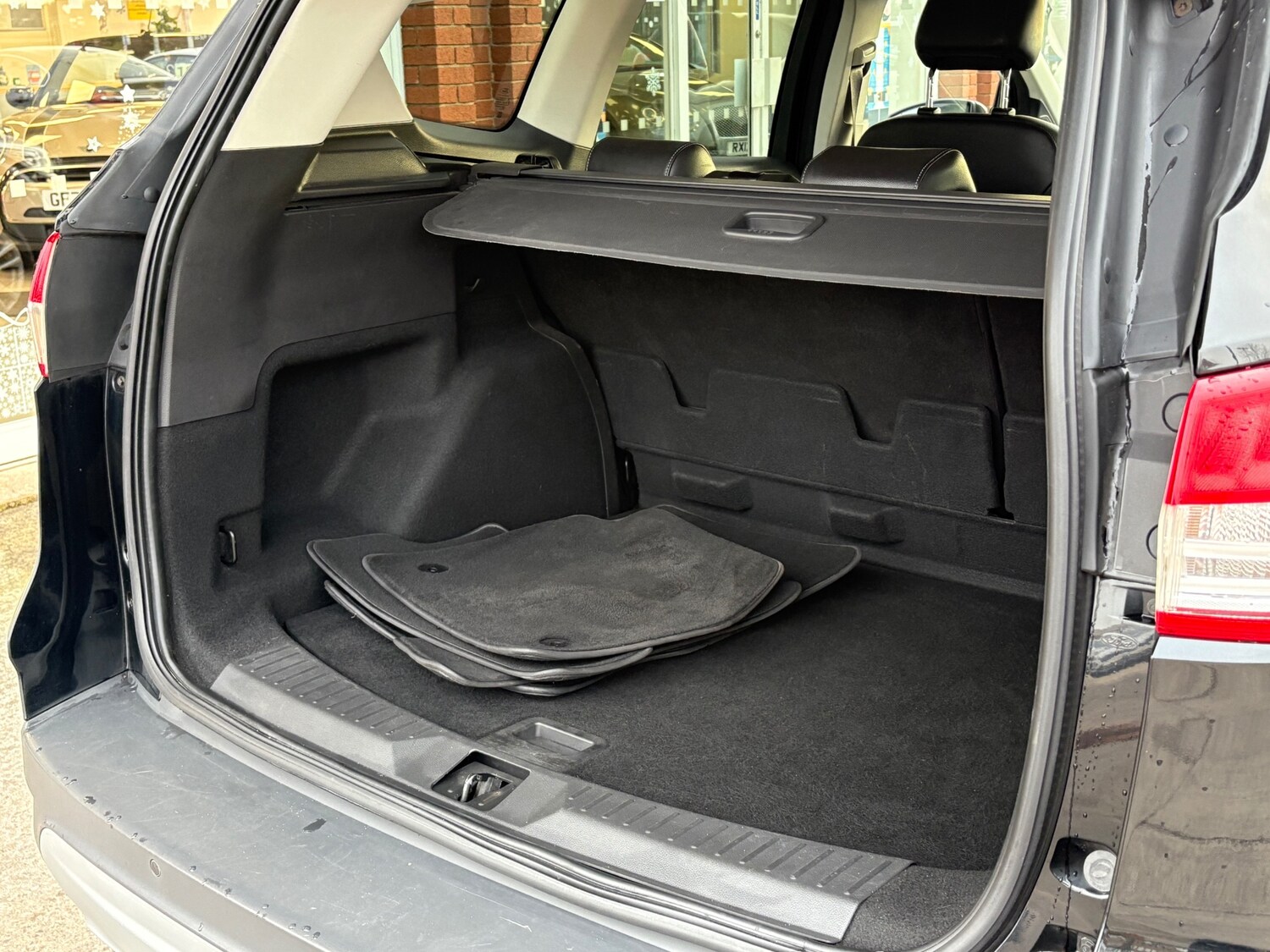 Used Ford Kuga 2015 for sale - 76566236: Photo 25