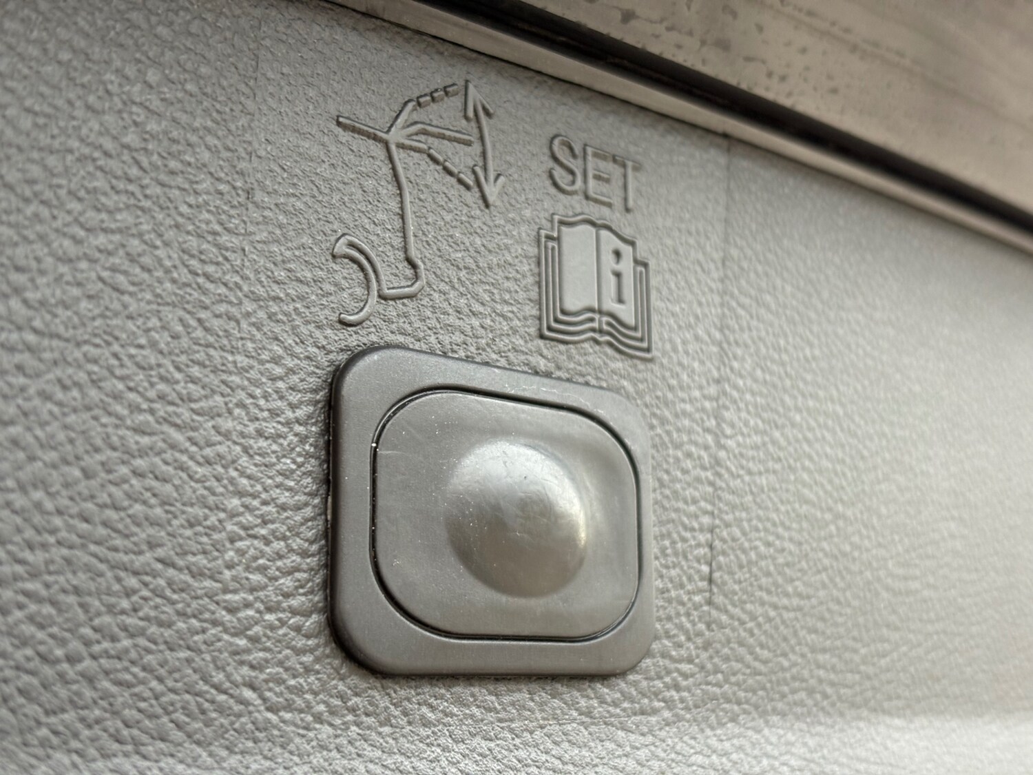 Used Ford Kuga 2015 for sale - 76566236: Photo 27