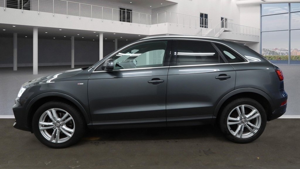 Used Audi Q3 2018 for sale - 76946139: Photo 2