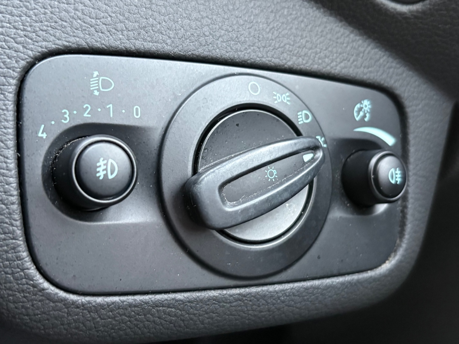 Used Ford Kuga 2018 for sale - 77011847: Photo 27