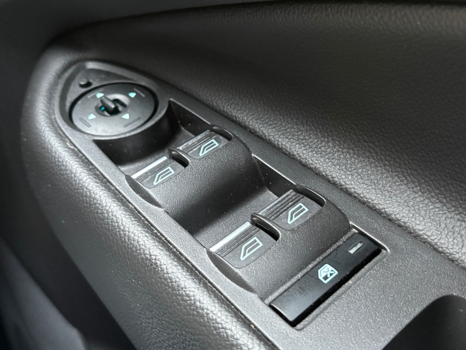 Used Ford Kuga 2018 for sale - 77011847: Photo 32