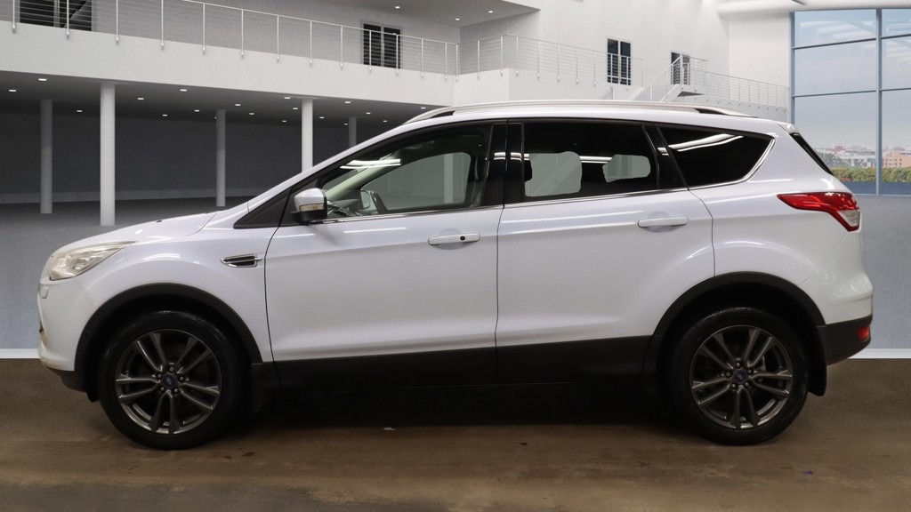 Used Ford Kuga 2013 for sale - 77095225: Photo 2